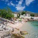 Holiday home Ritsa House *